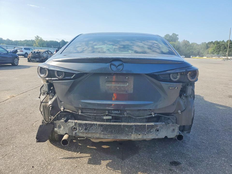 2018 Mazda 3 მანქანა იყიდება აუქციონზე, vin: 3MZBN1V37JM255307, აუქციონის ნომერი: 67022806