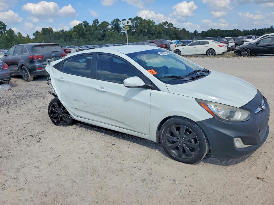 Продаж на аукціоні авто 2013 Hyundai Accent, vin: KMHCU4AE5DU572727, номер лоту: 69623836