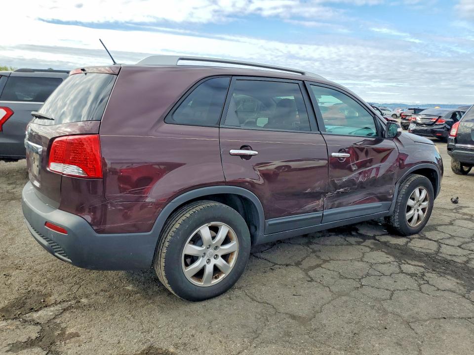 Продажа на аукционе авто 2011 Kia Sorento, vin: 5XYKT3A17BG068852, номер лота: 70959916