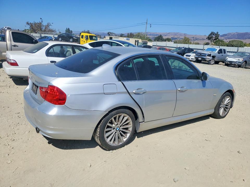 2011 Bmw 335 მანქანა იყიდება აუქციონზე, vin: WBAPN7C5XBA779496, აუქციონის ნომერი: 69428136