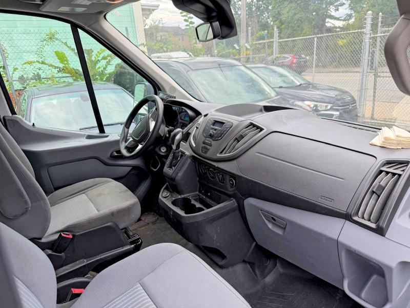 68586716 :رقم المزاد ، 1FTYR2CMXKKA29855 vin ، 2019 Ford Transit مزاد بيع