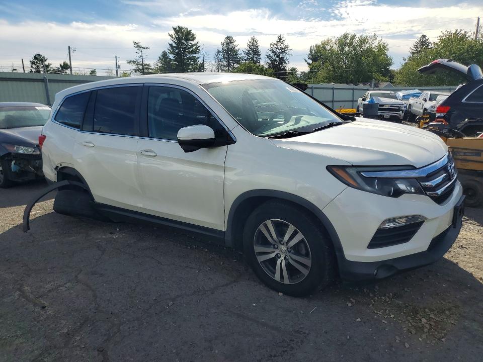 Продаж на аукціоні авто 2018 Honda Pilot, vin: 5FNYF6H54JB056482, номер лоту: 69229716