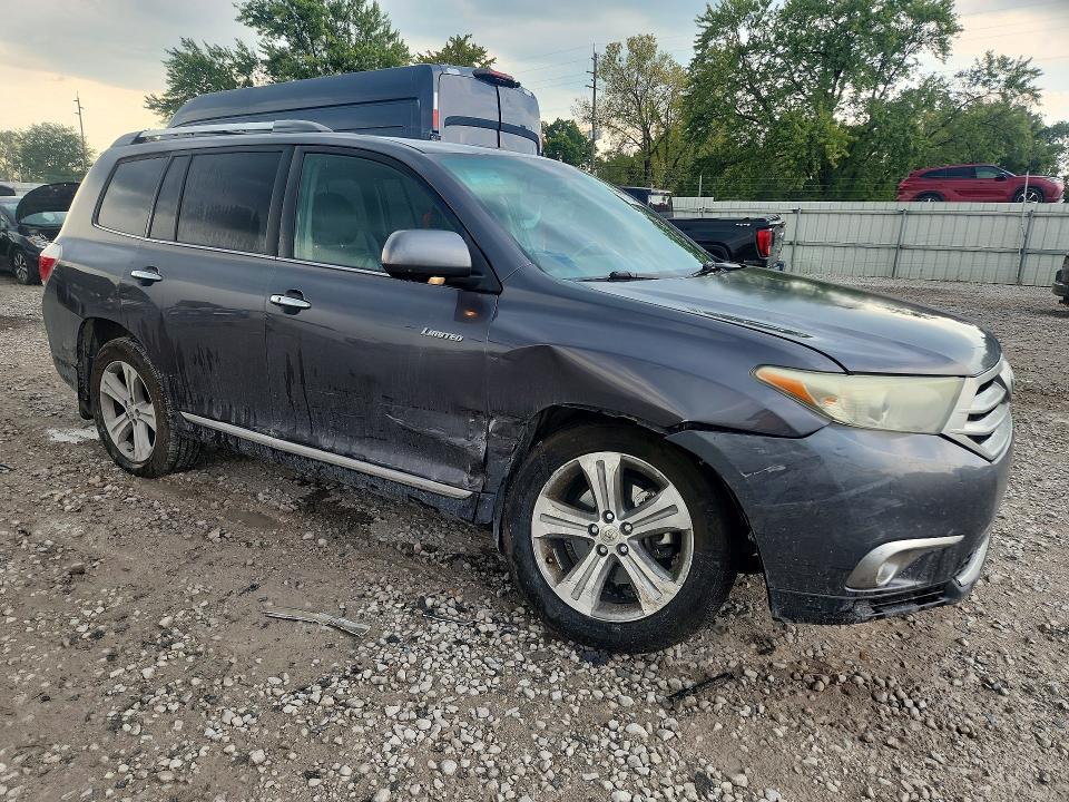 Продажа на аукционе авто 2013 Toyota Highlander, vin: 5TDDK3EH5DS214268, номер лота: 67776496