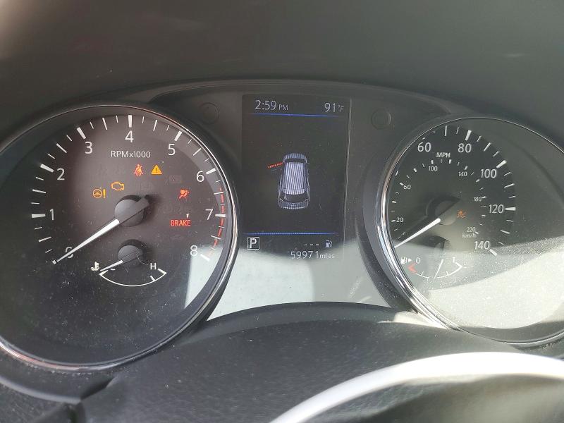 68753106 :رقم المزاد ، 5N1AT2MT9JC772052 vin ، 2018 Nissan Rogue مزاد بيع