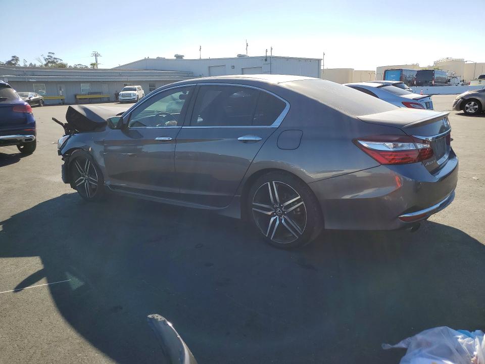 Aukcja sprzedaży 2017 Honda Accord, vin: 1HGCR2F10HA182191, numer aukcji: 71223616