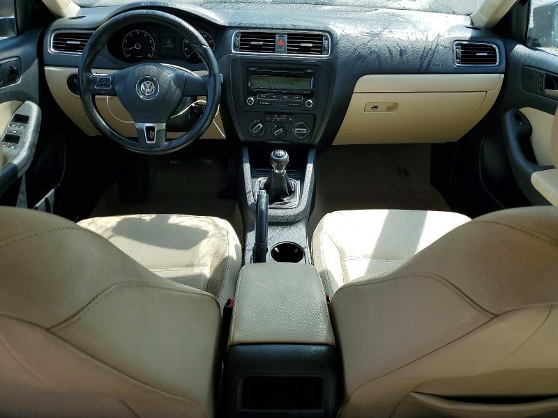 2011 Volkswagen Jetta მანქანა იყიდება აუქციონზე, vin: 3VWBX7AJ4BM375438, აუქციონის ნომერი: 67332166