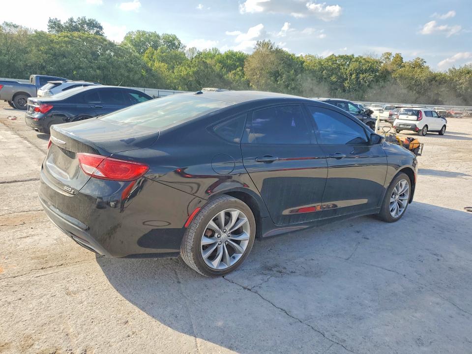 70312776 :رقم المزاد ، 1C3CCCBG5FN514913 vin ، 2015 Chrysler 200 مزاد بيع