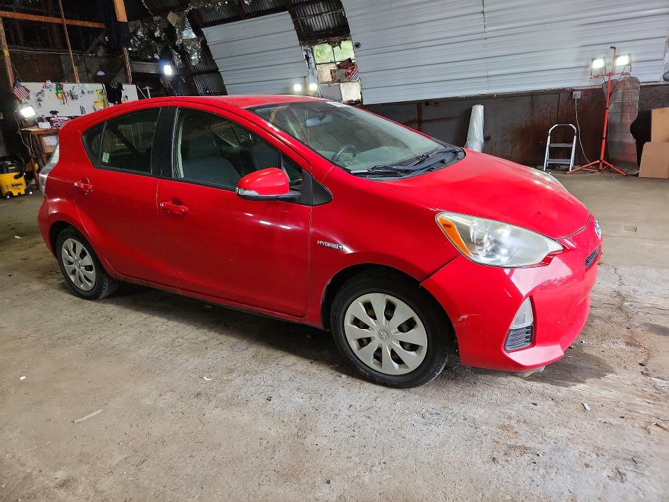 Продажа на аукционе авто 2014 Toyota Prius C, vin: JTDKDTB31E1069304, номер лота: 68664876