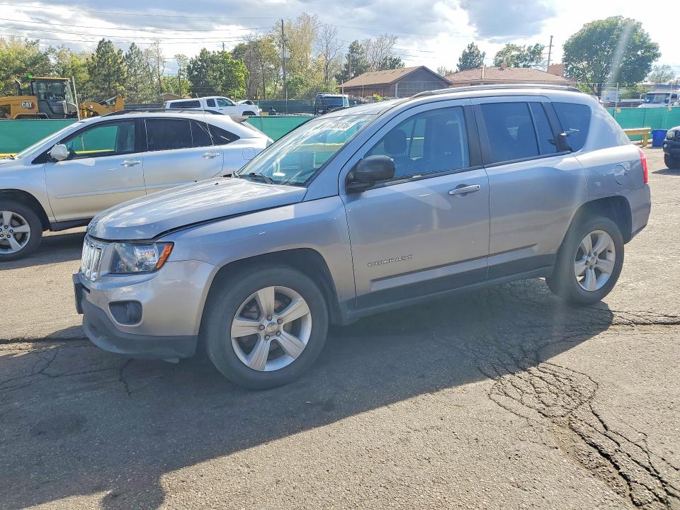 2016 Jeep Compass მანქანა იყიდება აუქციონზე, vin: 1C4NJDBBXGD556800, აუქციონის ნომერი: 67387816