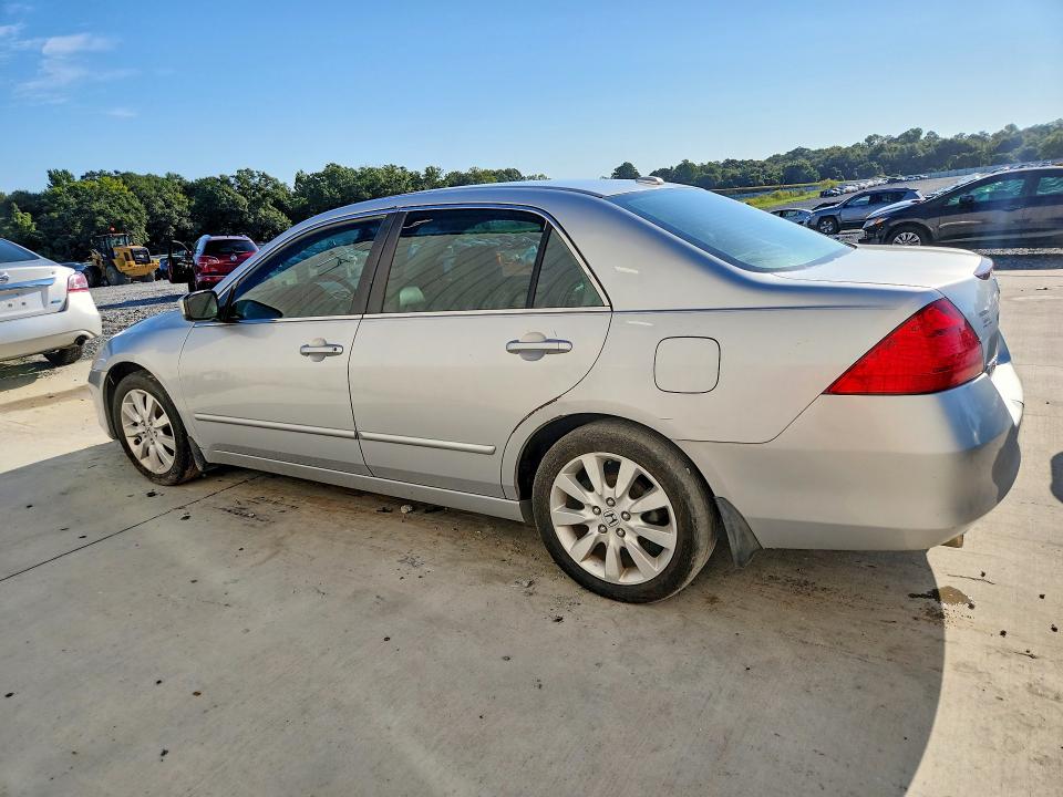 2007 Honda Accord მანქანა იყიდება აუქციონზე, vin: 1HGCM66527A021655, აუქციონის ნომერი: 68189606