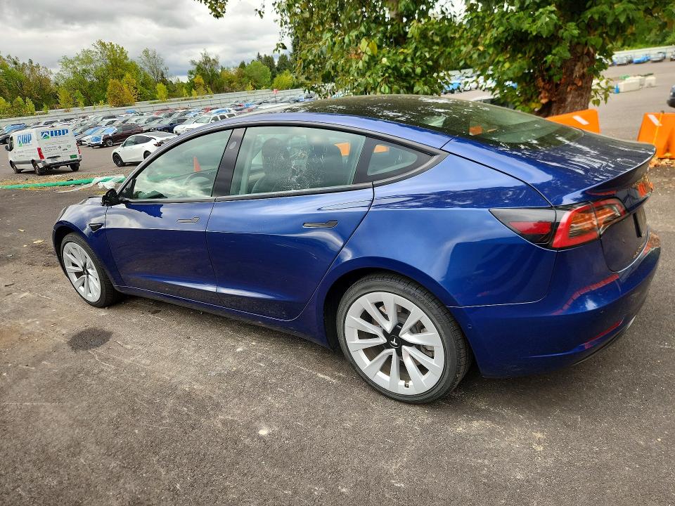 Продажа на аукционе авто 2022 Tesla Model 3, vin: 5YJ3E1EA1NF303884, номер лота: 69987436