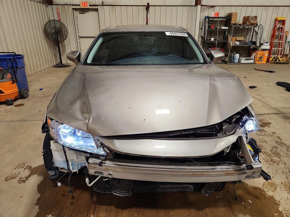 69297086 :رقم المزاد ، JTHBK1GG5F2190305 vin ، 2015 Lexus Es مزاد بيع