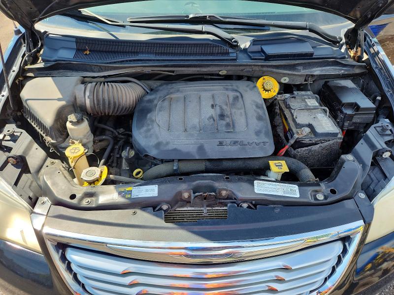 64102716 :رقم المزاد ، 2C4RC1BG9ER351629 vin ، 2014 Chrysler Town & Country مزاد بيع