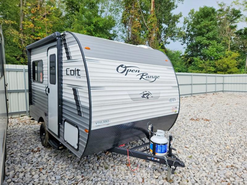 69213016 :رقم المزاد ، 58TBM0AG5V1VL3063 vin ، 2027 Open Range Travel Trailer مزاد بيع
