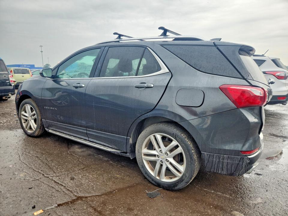 2018 Chevrolet Equinox მანქანა იყიდება აუქციონზე, vin: 2GNAXWEX4J6317983, აუქციონის ნომერი: 69103766