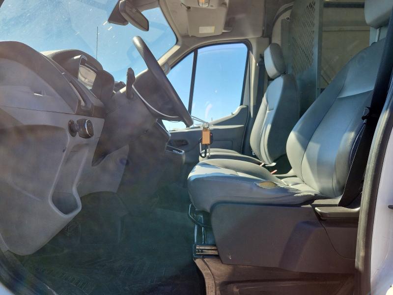 70264706 :رقم المزاد ، 1FTYR2CM3HKA66366 vin ، 2017 Ford Transit مزاد بيع