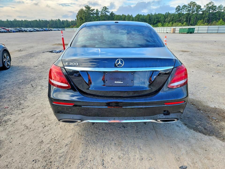 Продажа на аукционе авто 2017 Mercedes-benz E, vin: WDDZF4JB5HA011410, номер лота: 70043586