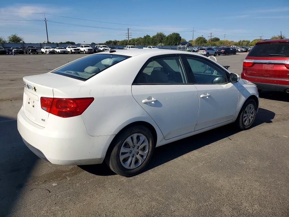 69400176 :رقم المزاد ، KNAFU4A2XA5182023 vin ، 2010 Kia Forte مزاد بيع