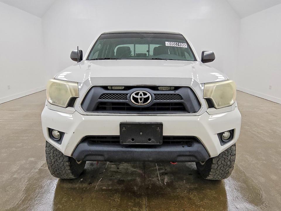Продажа на аукционе авто 2015 Toyota Tacoma, vin: 5TFJU4GN7FX069706, номер лота: 69557496