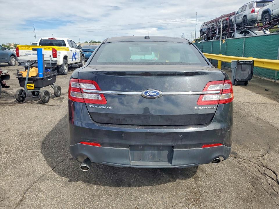 68899616 :رقم المزاد ، 1FAHP2F83FG114801 vin ، 2015 Ford Taurus مزاد بيع