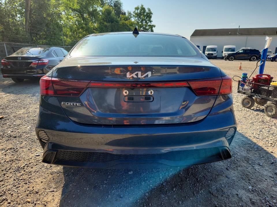 66960206 :رقم المزاد ، 3KPF24AD7NE435528 vin ، 2022 Kia Forte مزاد بيع