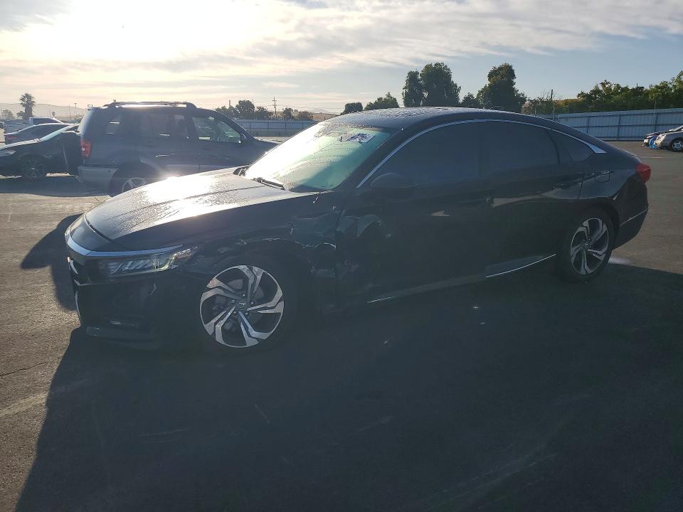 Aukcja sprzedaży 2018 Honda Accord, vin: 1HGCV1F49JA015916, numer aukcji: 68941066