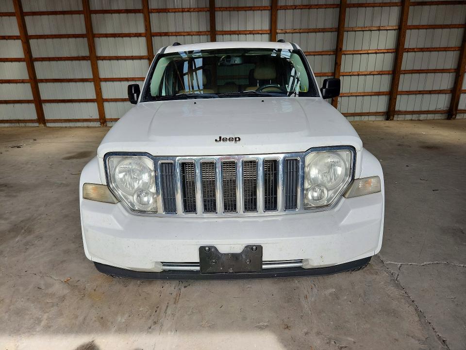 69359656 :رقم المزاد ، 1J4PN5GK2BW582312 vin ، 2011 Jeep Liberty مزاد بيع