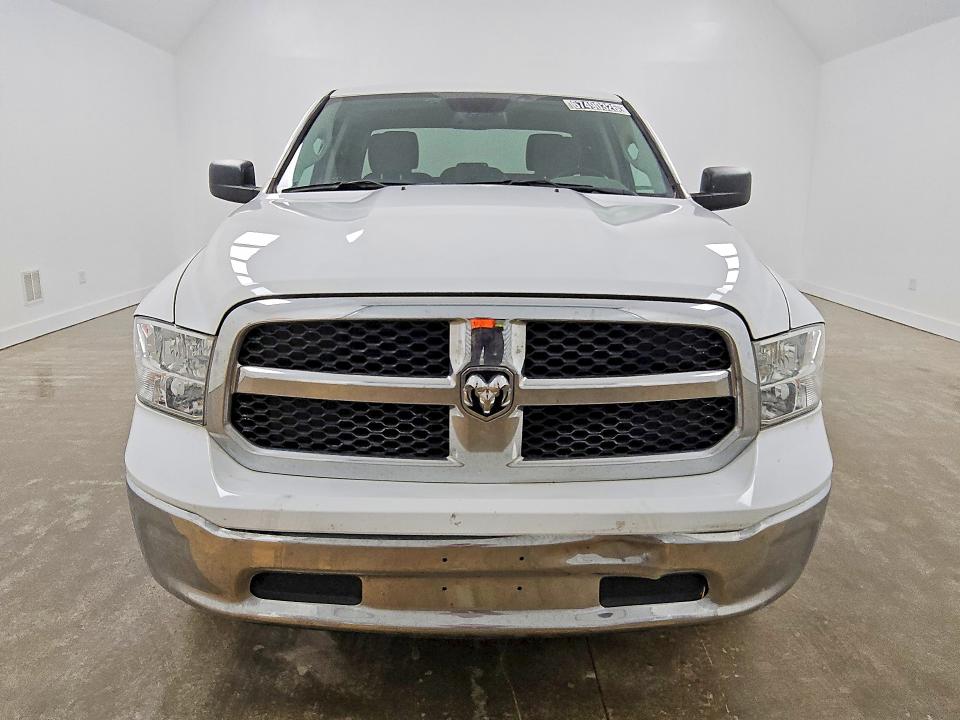 67490326 :رقم المزاد ، 1C6RR6FG6LS158394 vin ، 2020 Ram 1500 Classic مزاد بيع