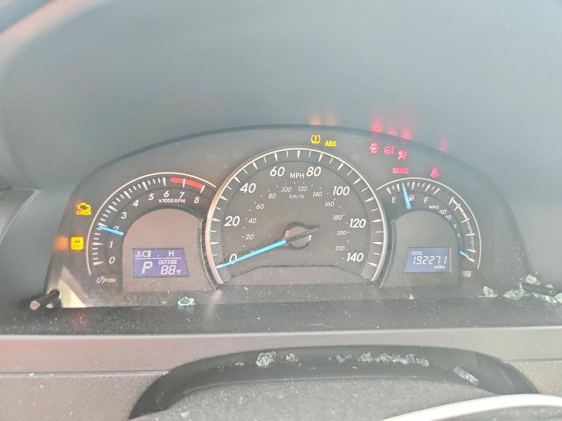 68057006 :رقم المزاد ، 4T1BF1FK2CU100504 vin ، 2012 Toyota Camry مزاد بيع