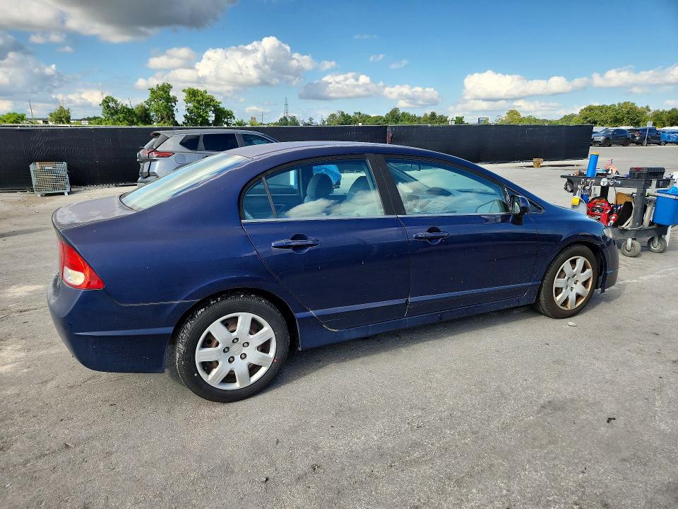 70488446 :رقم المزاد ، 19XFA1F56AE012422 vin ، 2010 Honda Civic مزاد بيع