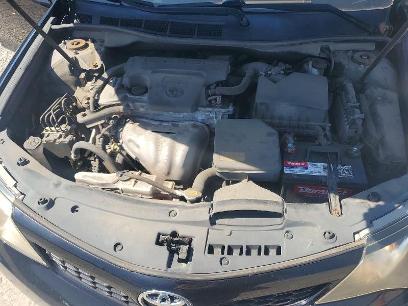 68711106 :رقم المزاد ، 4T1BF1FK6CU198355 vin ، 2012 Toyota Camry مزاد بيع