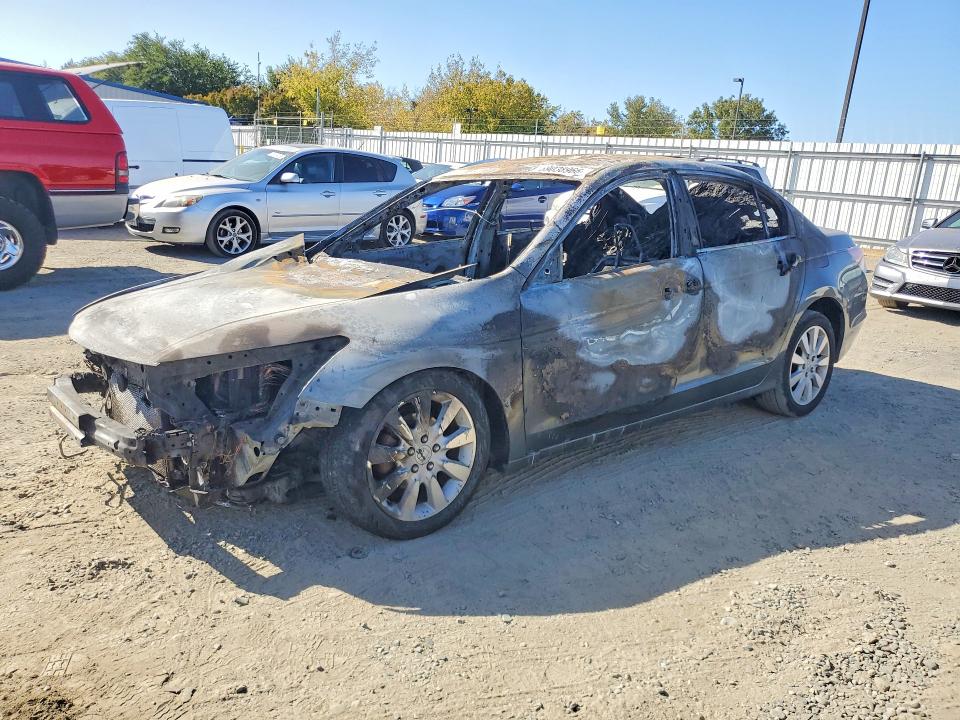 69038966 :رقم المزاد ، 1HGCP2F3XBA020552 vin ، 2011 Honda Accord مزاد بيع