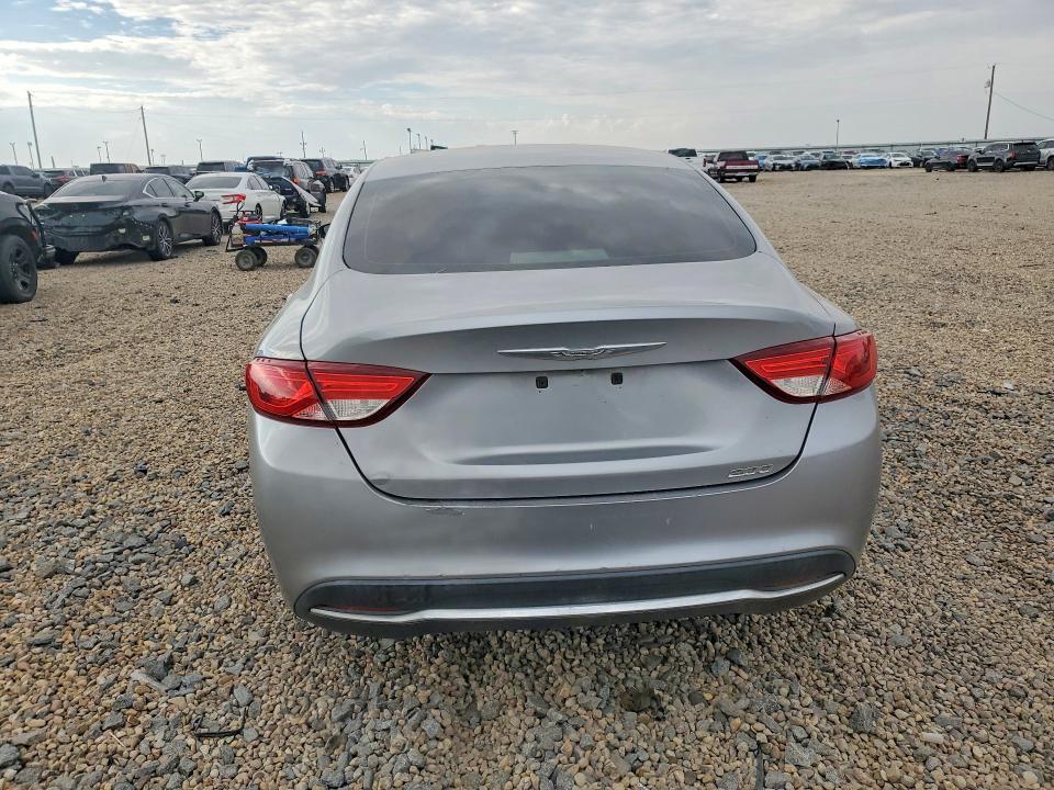 67727036 :رقم المزاد ، 1C3CCCAB2FN541556 vin ، 2015 Chrysler 200 مزاد بيع