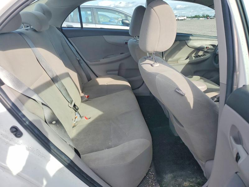 67008576 :رقم المزاد ، 2T1BU4EEXDC977747 vin ، 2013 Toyota Corolla مزاد بيع