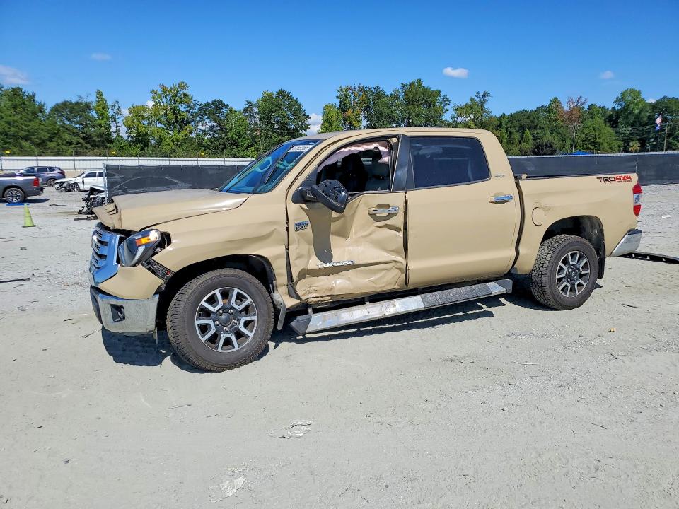 Продажа на аукционе авто 2020 Toyota Tundra, vin: 5TFHY5F13LX905840, номер лота: 67559966