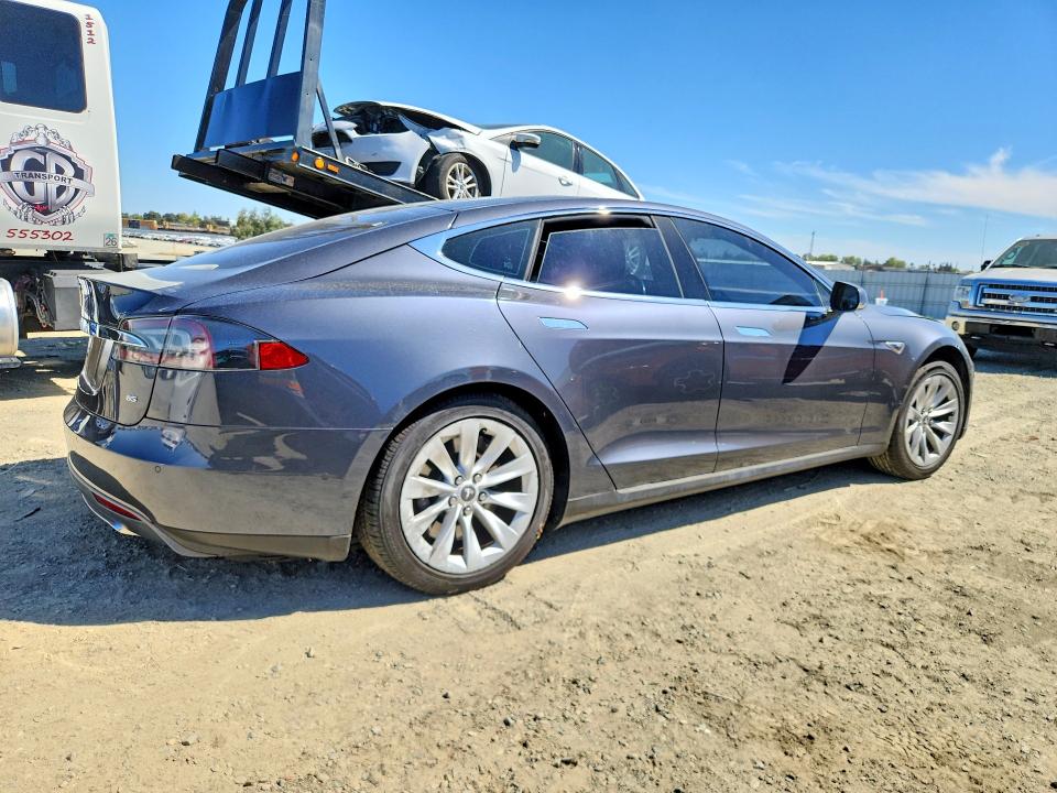 Aukcja sprzedaży 2015 Tesla Model S, vin: 5YJSA1H11FFP78942, numer aukcji: 67819376