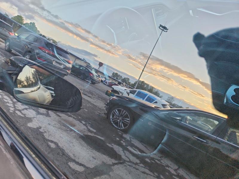 68745026 :رقم المزاد ، 5YJSA1CP3DFP06052 vin ، 2013 Tesla Model S مزاد بيع