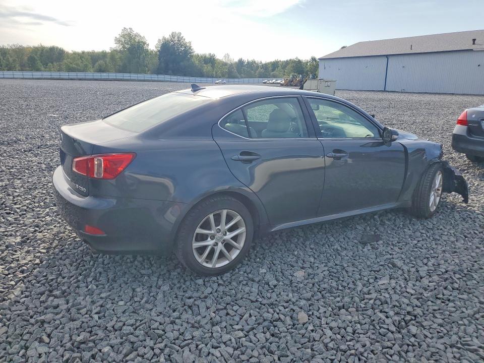 69009496 :رقم المزاد ، JTHCF5C26B5047916 vin ، 2011 Lexus Is مزاد بيع