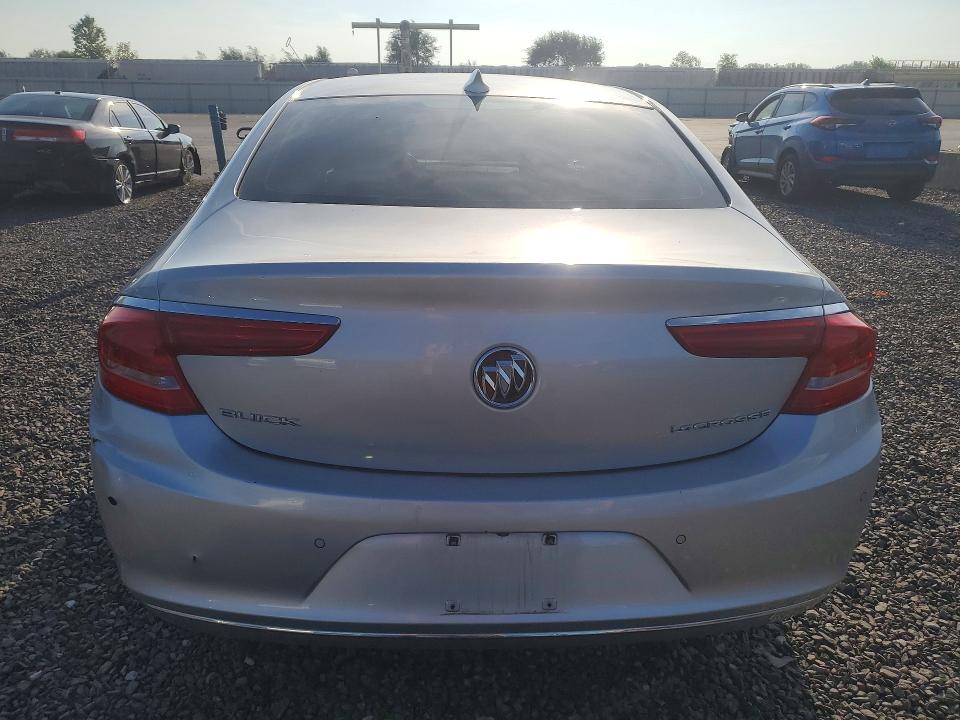 68324866 :رقم المزاد ، 1G4ZP5SZ6JU125389 vin ، 2018 Buick Lacrosse مزاد بيع