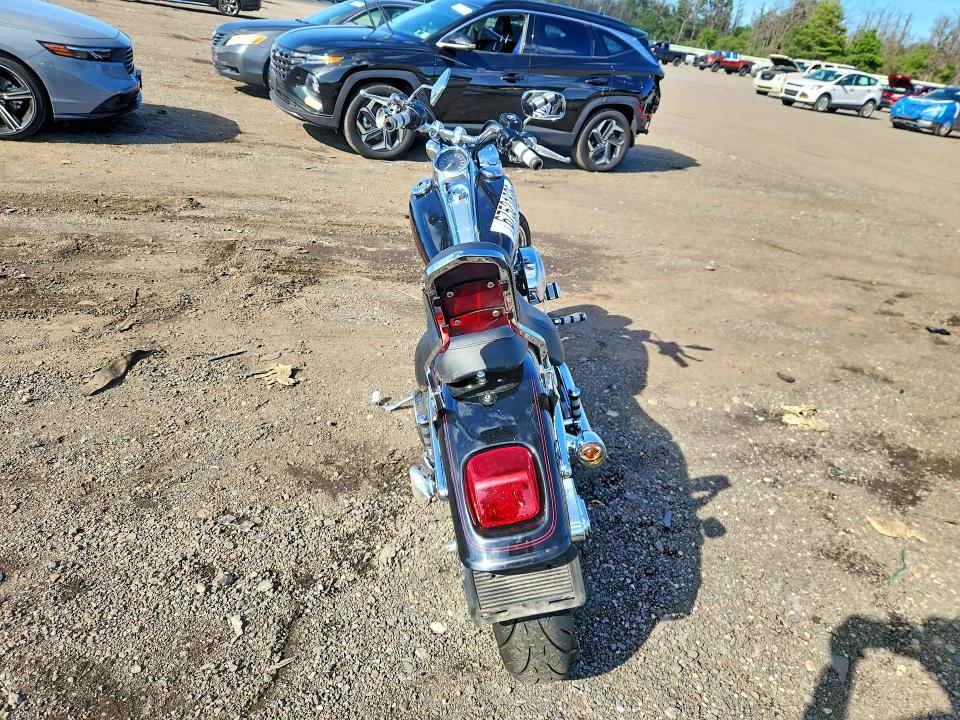 Auction sale of the 2001 Harley-davidson Fxstd, vin: 1HD1BSY111Y082605, lot number: 67521836