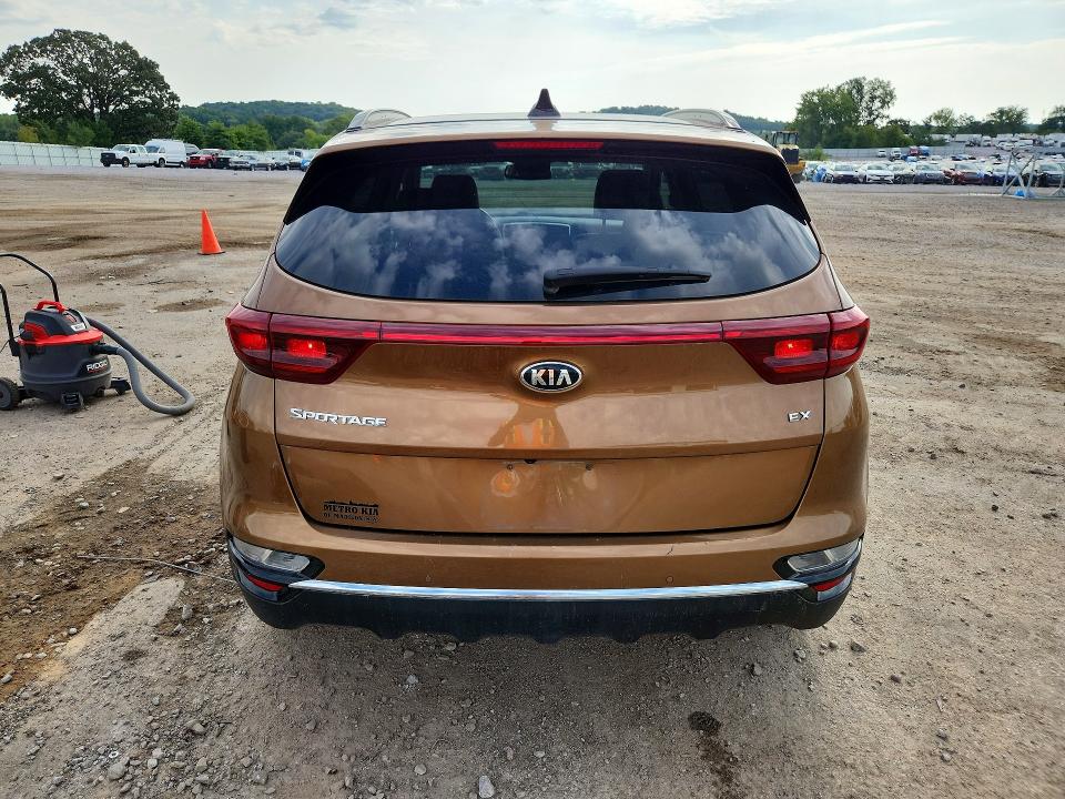 2021 Kia Sportage მანქანა იყიდება აუქციონზე, vin: KNDPNCAC8M7846898, აუქციონის ნომერი: 67260476