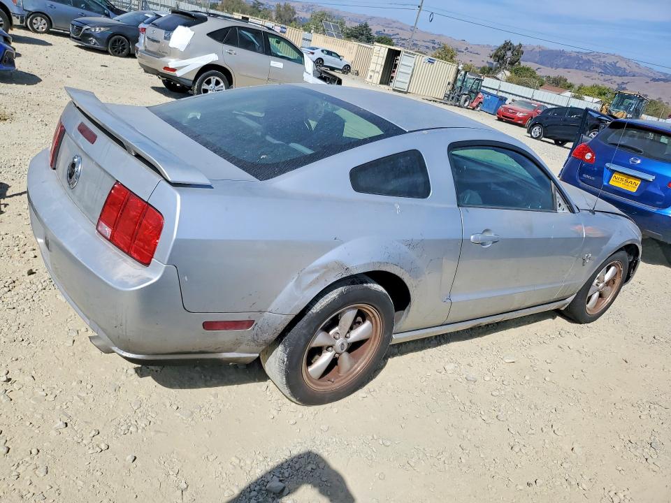 70371666 :رقم المزاد ، 1ZVHT82HX95103533 vin ، 2009 Ford Mustang مزاد بيع