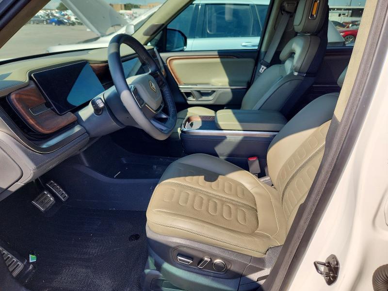 69030236 :رقم المزاد ، 7PDSGBBA3PN024840 vin ، 2023 Rivian R1s مزاد بيع