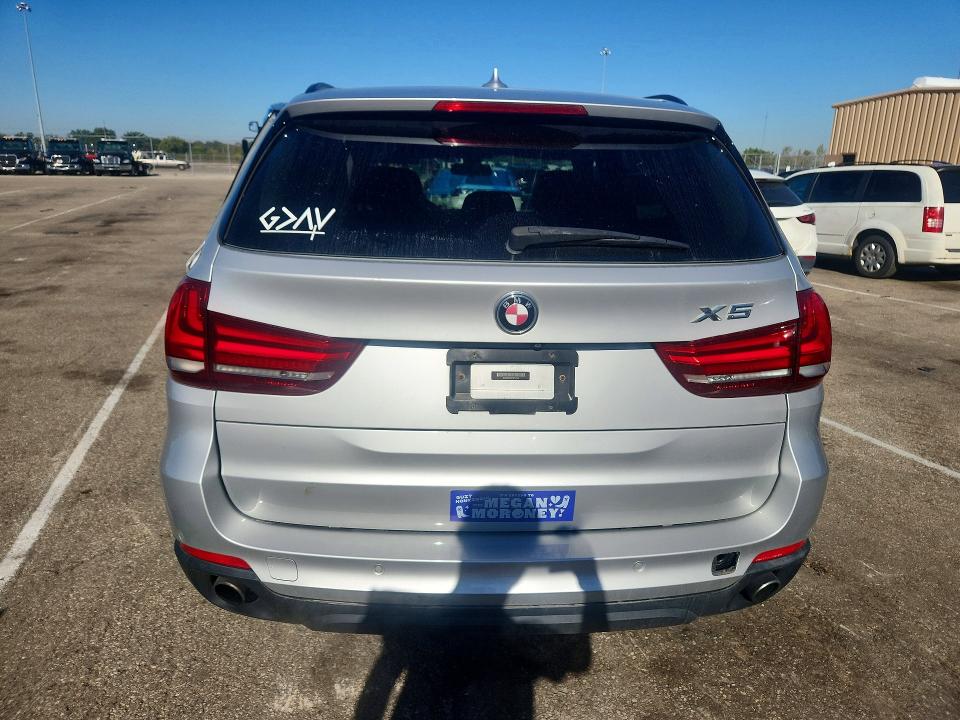 71023926 :رقم المزاد ، 5UXKR0C56F0P12140 vin ، 2015 Bmw X5 مزاد بيع