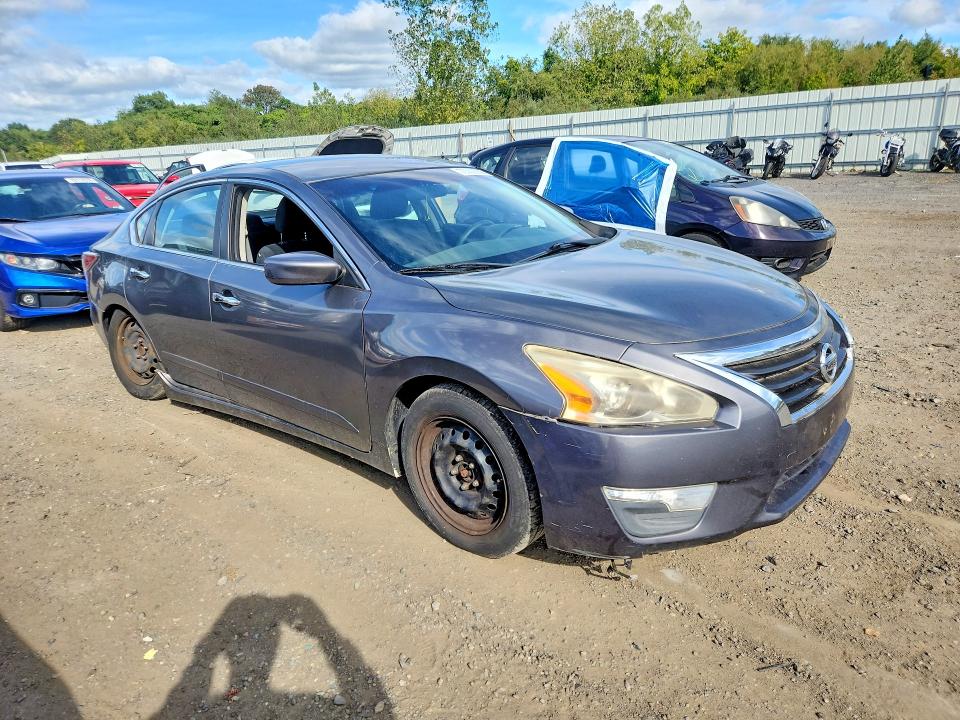 Продажа на аукционе авто 2015 Nissan Altima, vin: 1N4AL3AP2FN337716, номер лота: 70062336