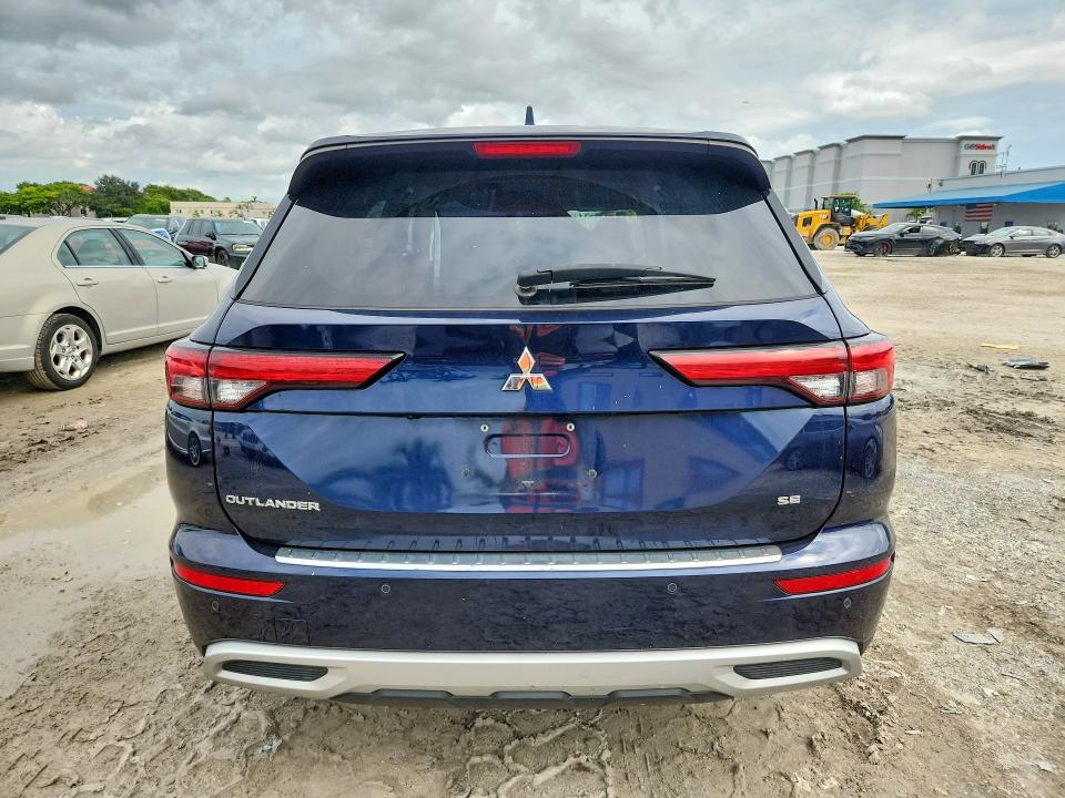 71058796 :رقم المزاد ، JA4J3UA82PZ058943 vin ، 2023 Mitsubishi Outlander مزاد بيع