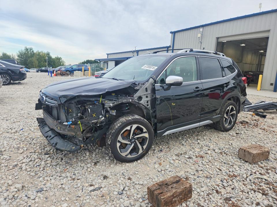 67886816 :رقم المزاد ، JF2SKARC6NH417915 vin ، 2022 Subaru Forester مزاد بيع