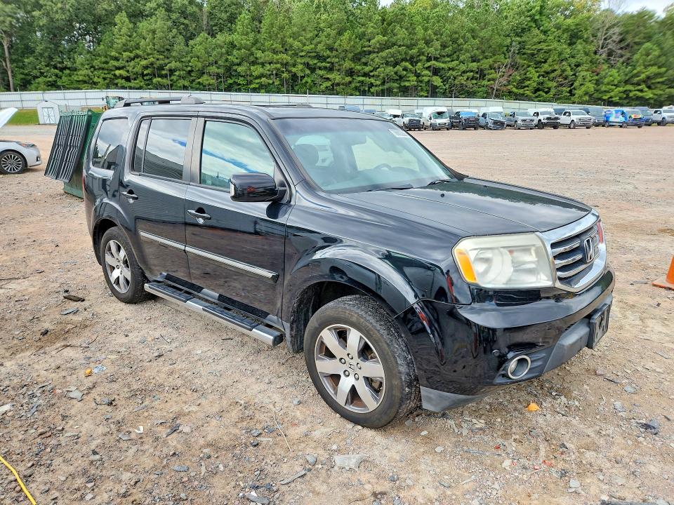 70682286 :رقم المزاد ، 5FNYF4H90FB041377 vin ، 2015 Honda Pilot مزاد بيع