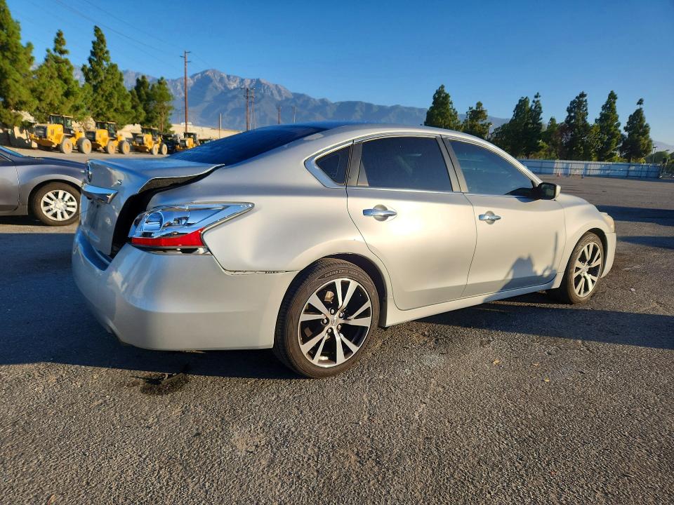 70114036 :رقم المزاد ، 1N4AL3AP9FC416747 vin ، 2015 Nissan Altima مزاد بيع