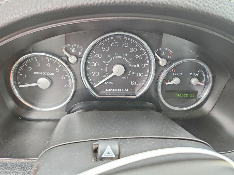 2007 Lincoln Mark Lt მანქანა იყიდება აუქციონზე, vin: 5LTPW18567FJ11661, აუქციონის ნომერი: 69904576